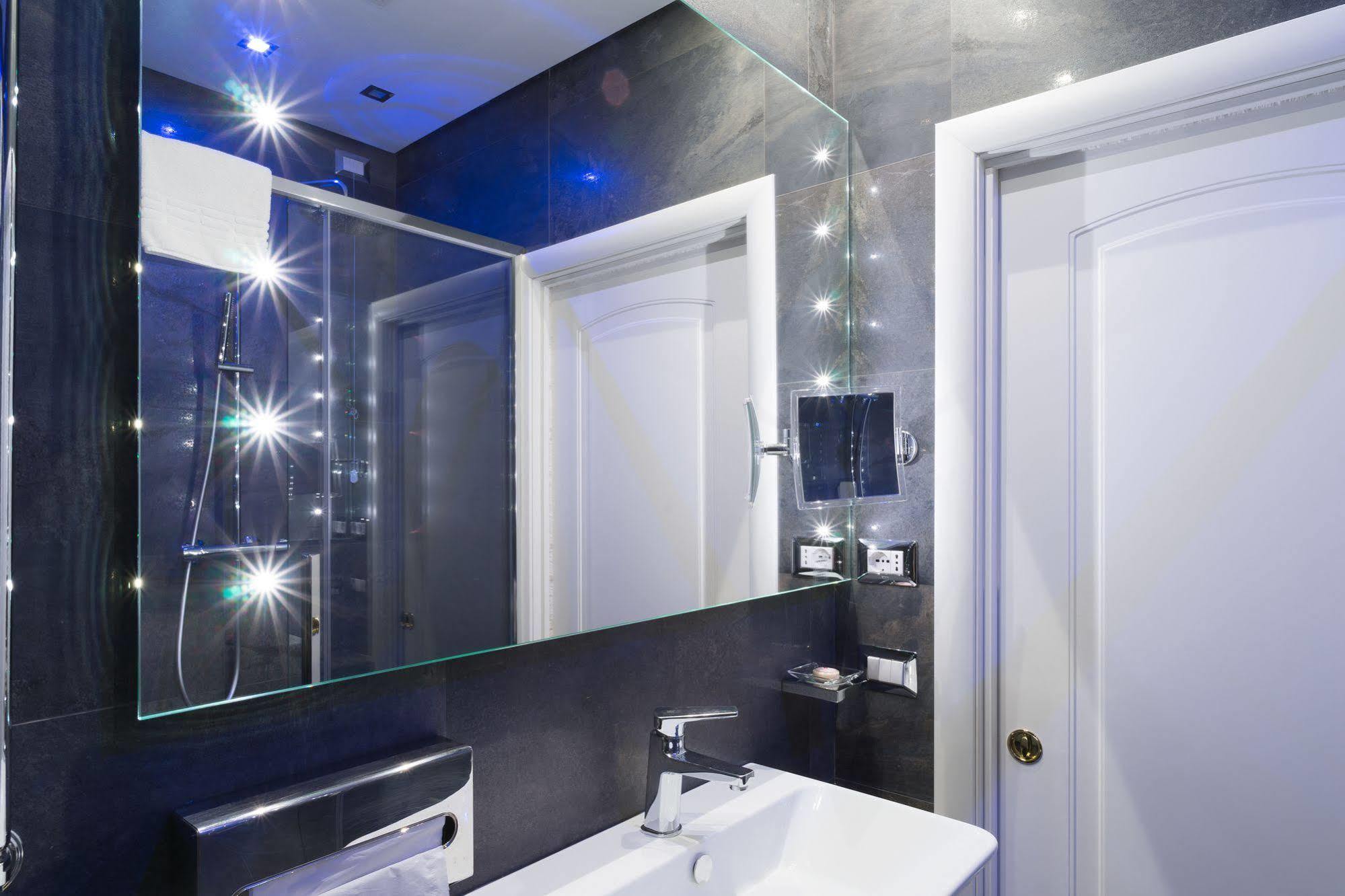 Les Diamants Spanish Steps Suite Roma Esterno foto
